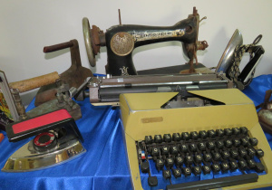 Maszyna do szycia, maszyna do pisania
